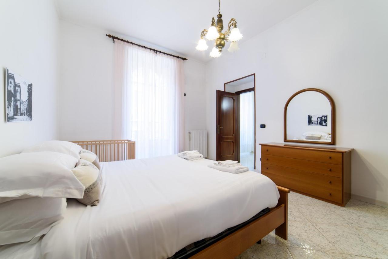 Casa Vacanze “In Centro” ซาแลร์โน ภายนอก รูปภาพ