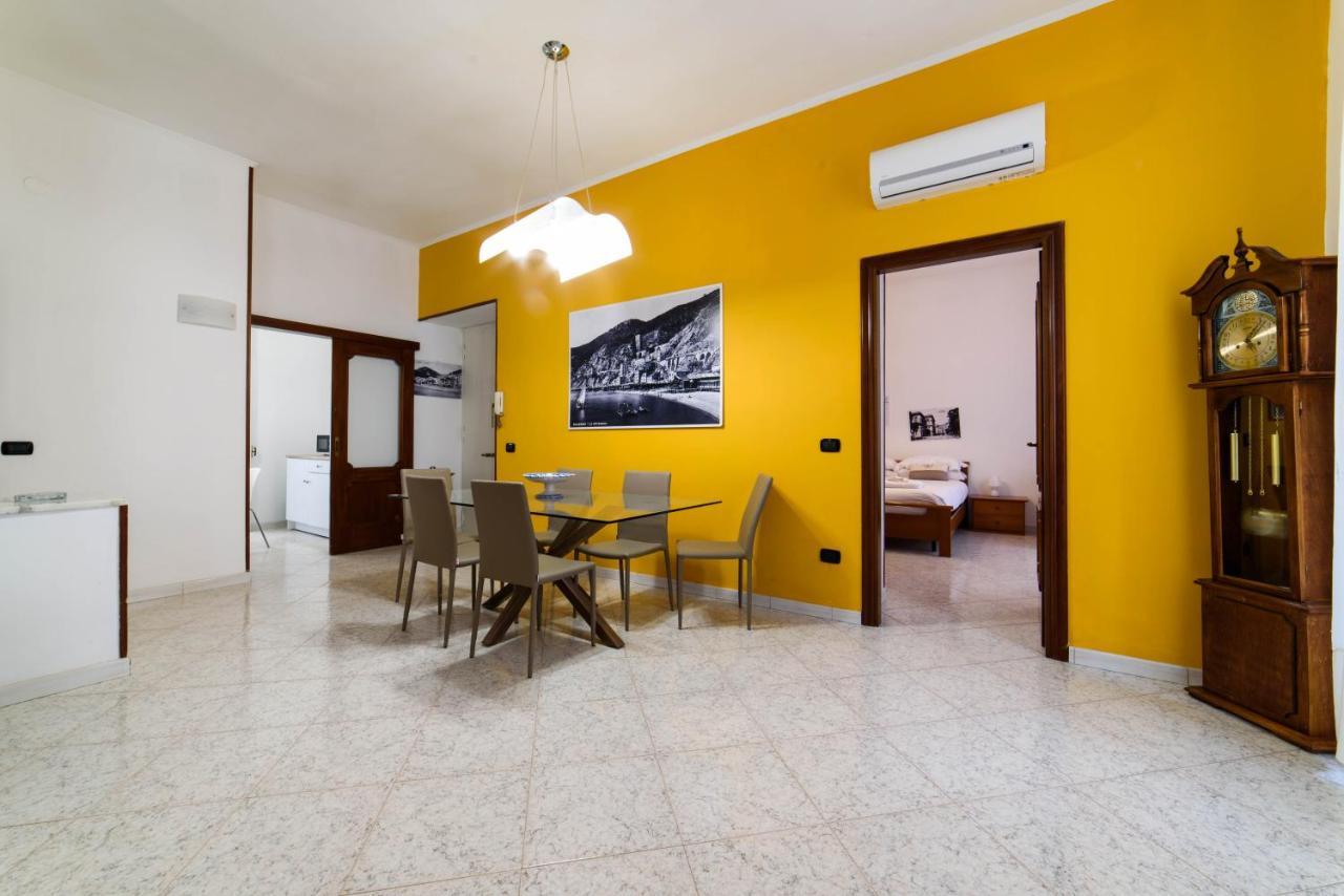 Casa Vacanze “In Centro” ซาแลร์โน ภายนอก รูปภาพ